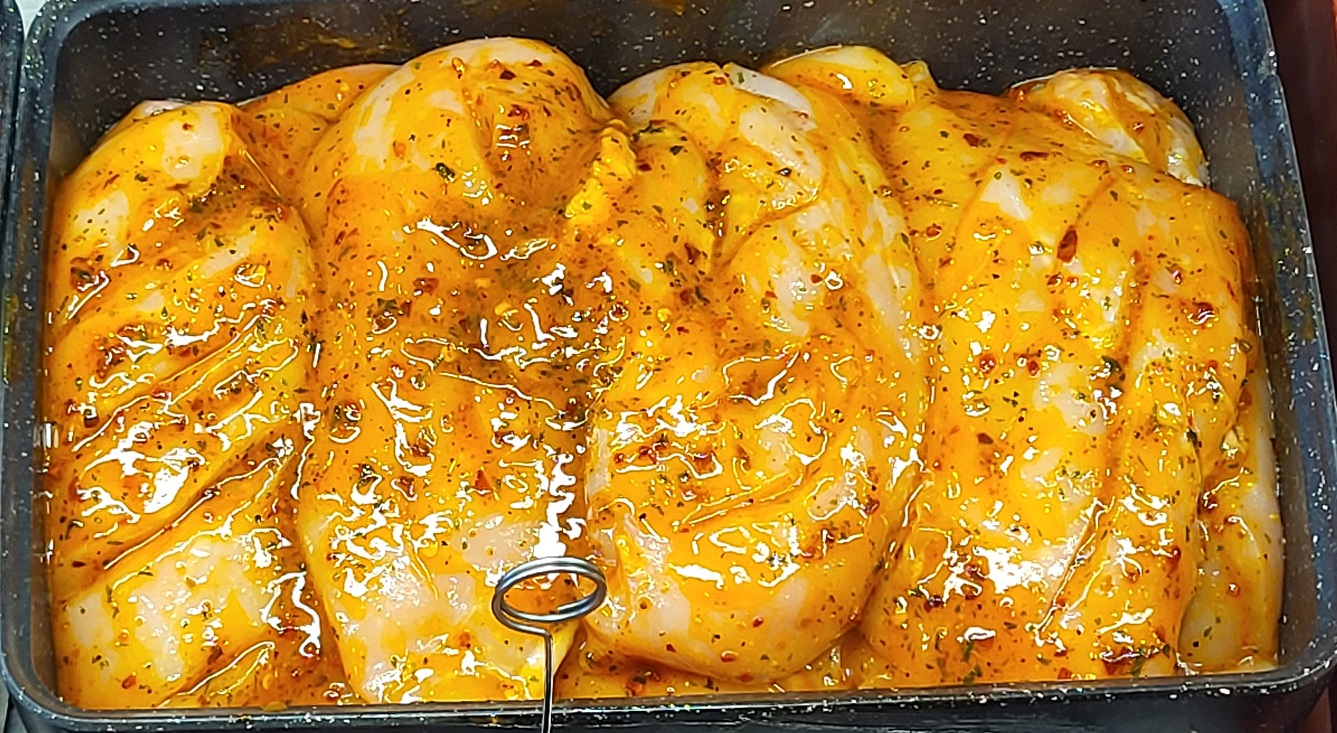 Chicken Breasts in Lemon, Ginger and Chilli Marinade